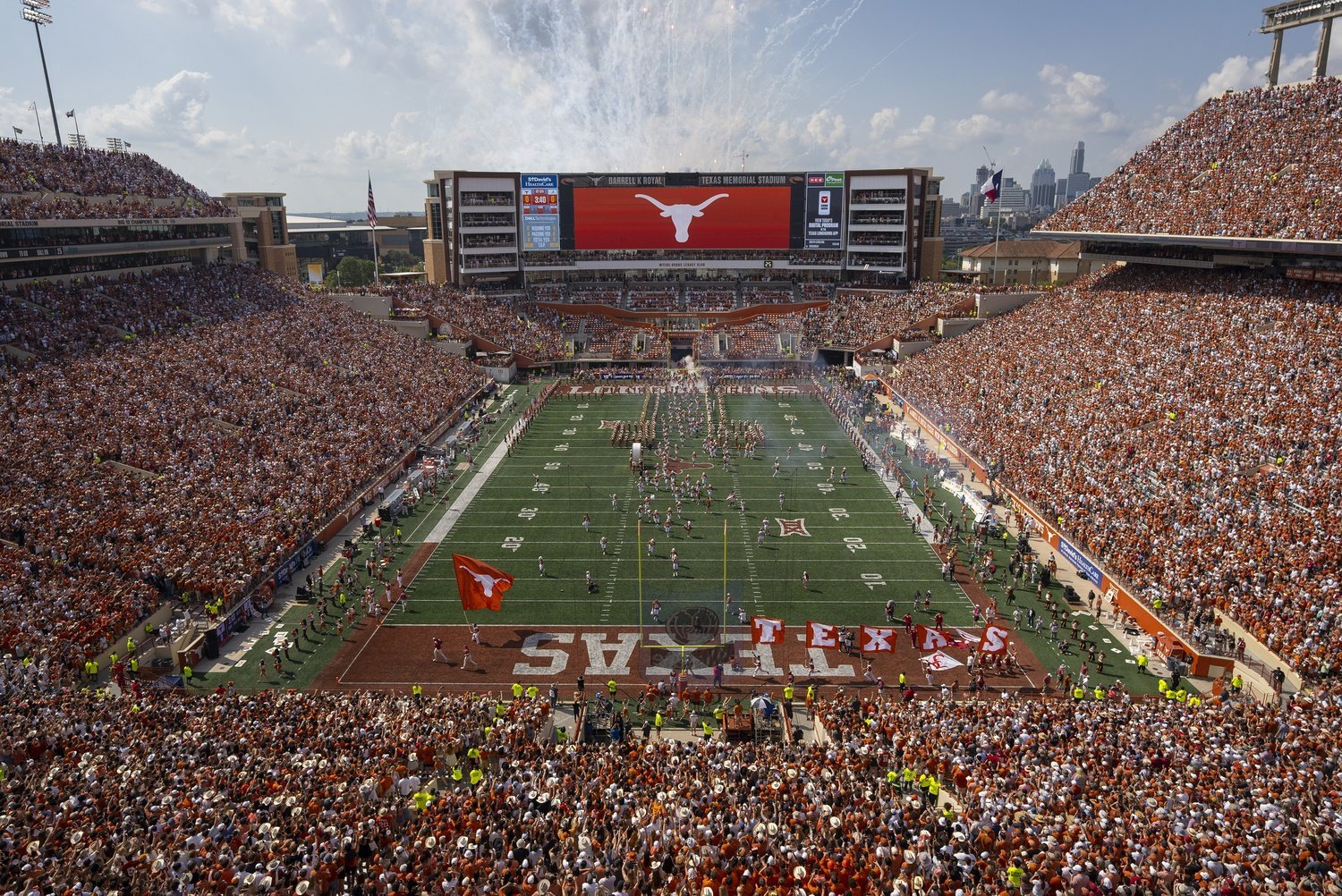 Game Preview 21 Longhorns Traylor, UTSA Roadrunners to DKR